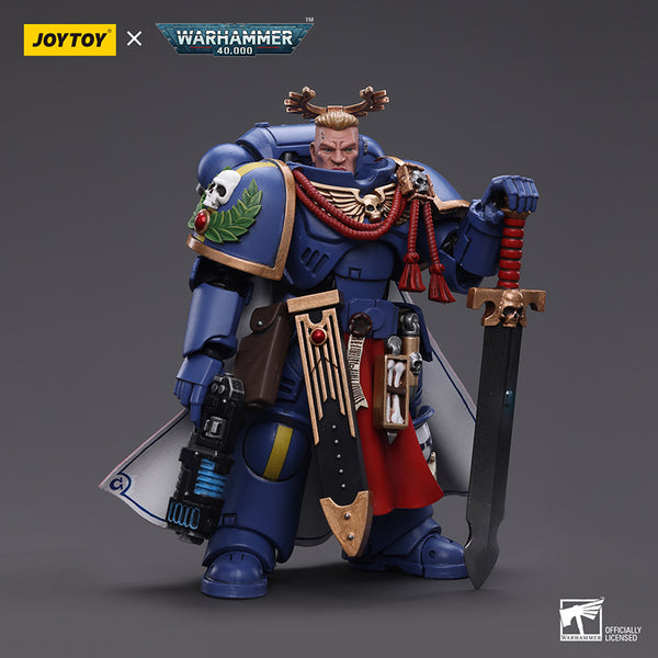 JoyToy 1/18 Warhammer 40K Ultramarine Primaris Captain avec épée puissante et pistolet à plasma