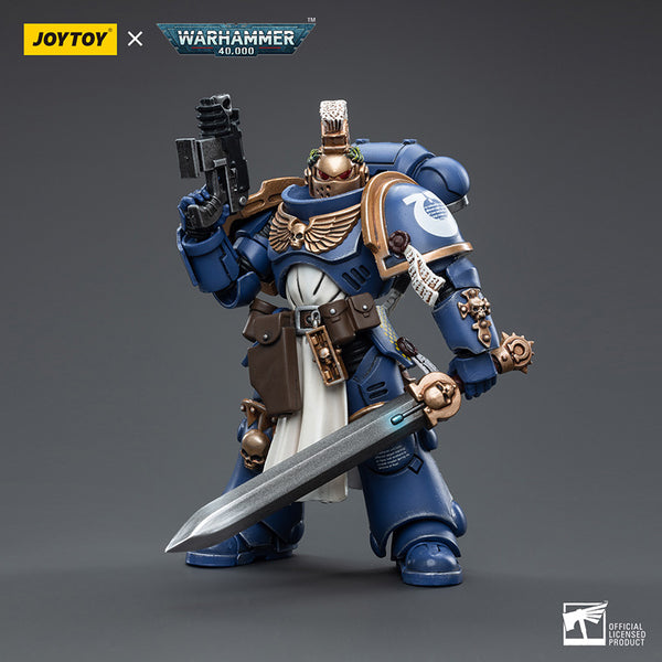 JoyToy 1/18 Warhammer 40K Ultramarines Primaris Company Champion Brother Parnaeus