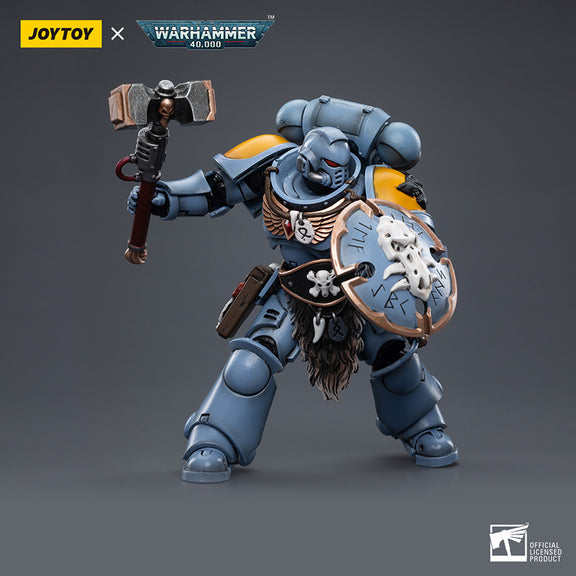 JoyToy 1/18 Warhammer 40K Space Wolves Claw Pack Sigyrr Stoneshield ...