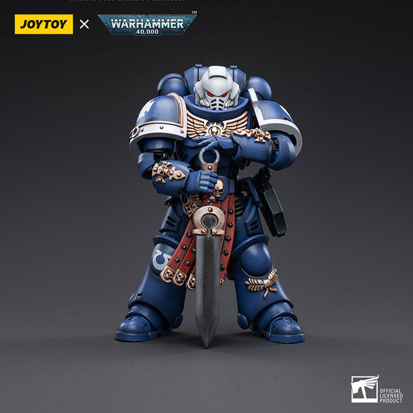 JoyToy 1/18 Warhammer 40K Ultramarines Primaris Assault Veteran Intercessor