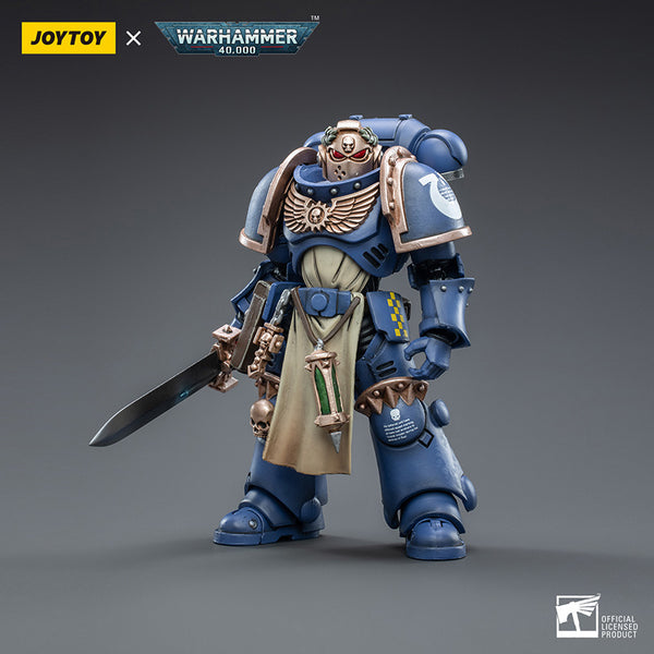JoyToy 1/18 Warhammer 40K Ultramarines Primaris Company Champion